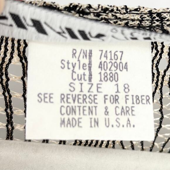 Shar Ade Vintage Gold Lace Crochet Cropped Tassle Top Size 18 - Picture 6 of 6